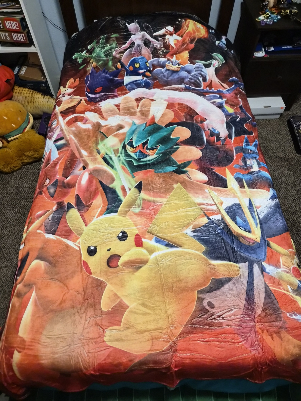 Pokémon Pikachu & Battle Characters Plush Blanket NEW